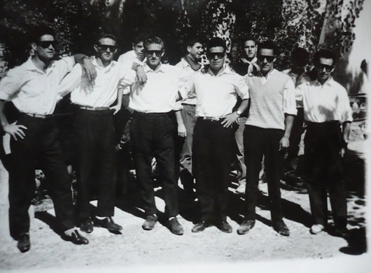r02-jovenes-1955